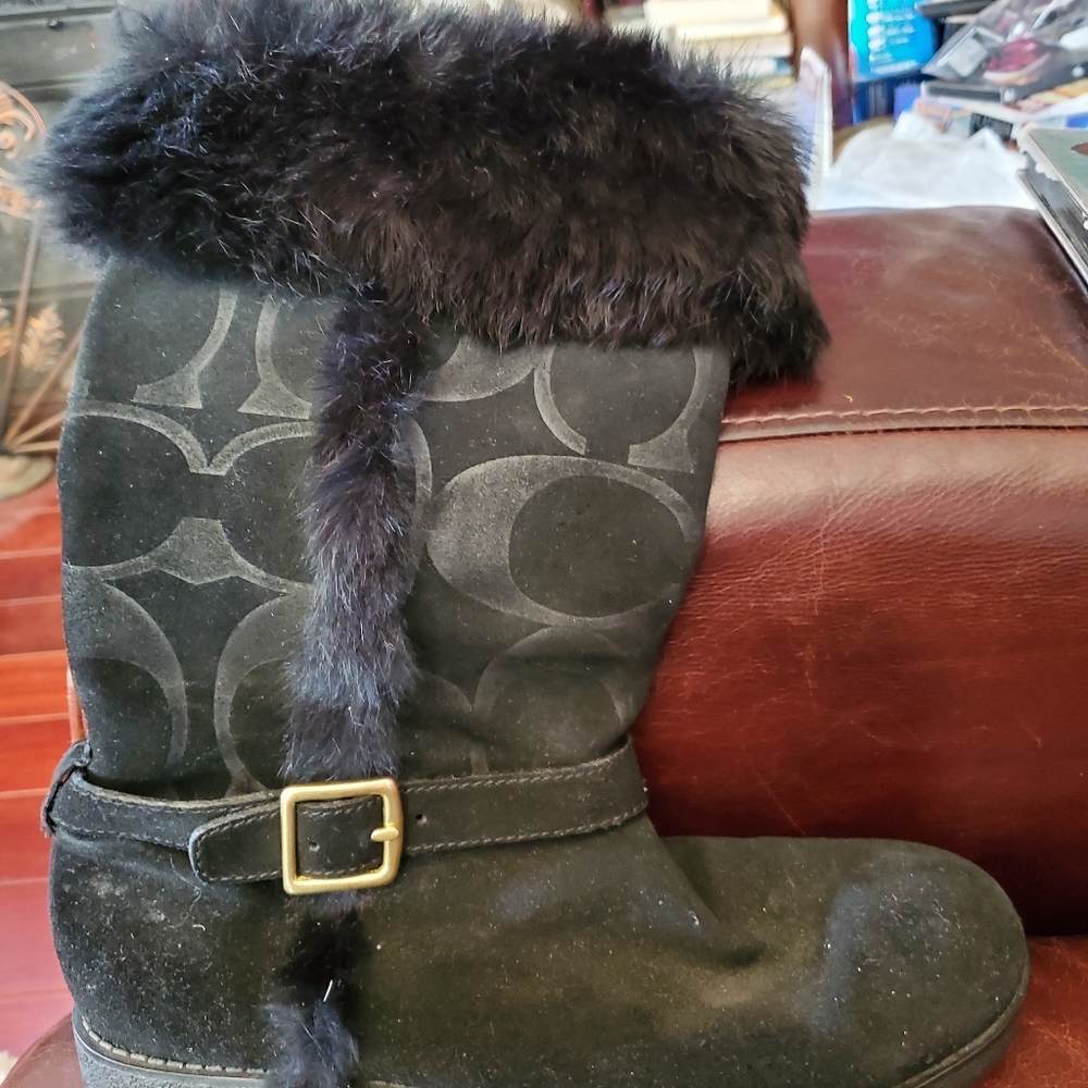 Boots - Picture 3 of 3